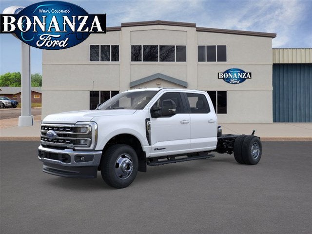 2026 Ford Super Duty F-350 DRW LARIAT