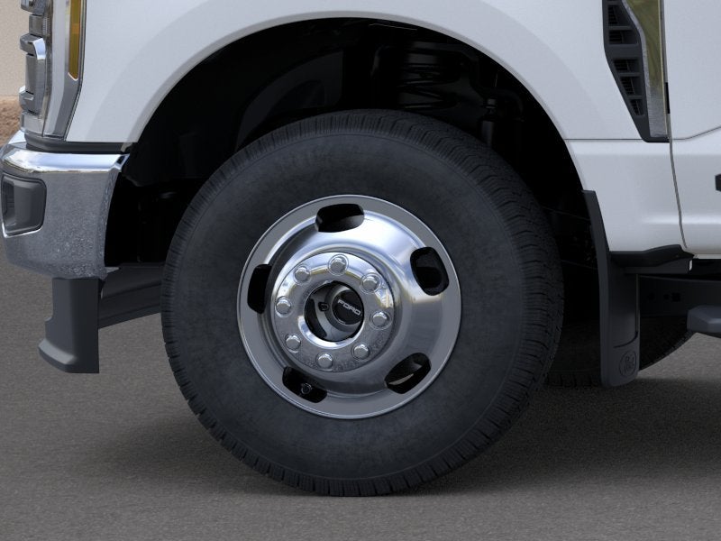 2026 Ford Super Duty F-350 DRW LARIAT