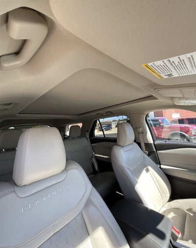 2023 Ford Explorer Platinum