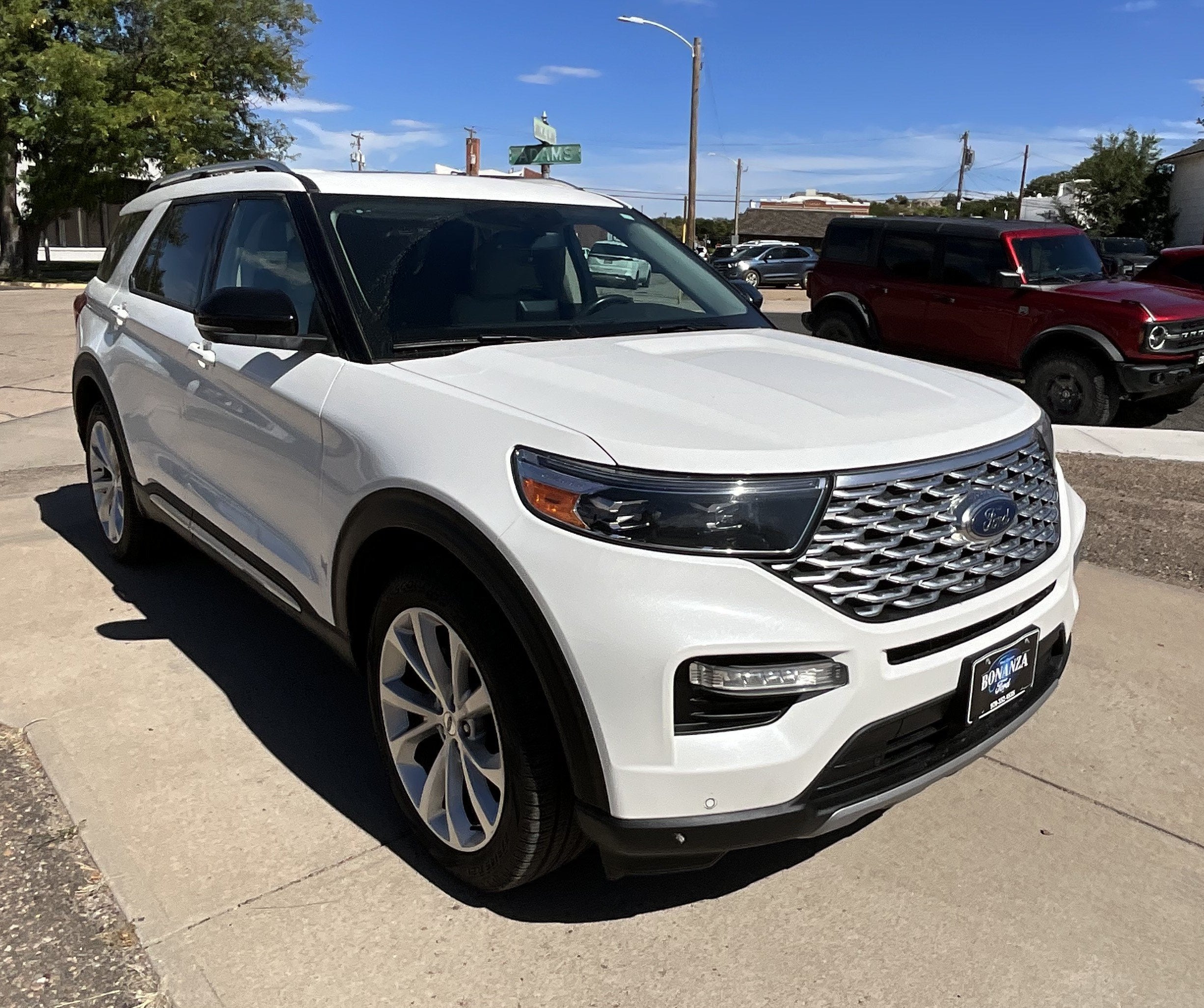 2023 Ford Explorer Platinum