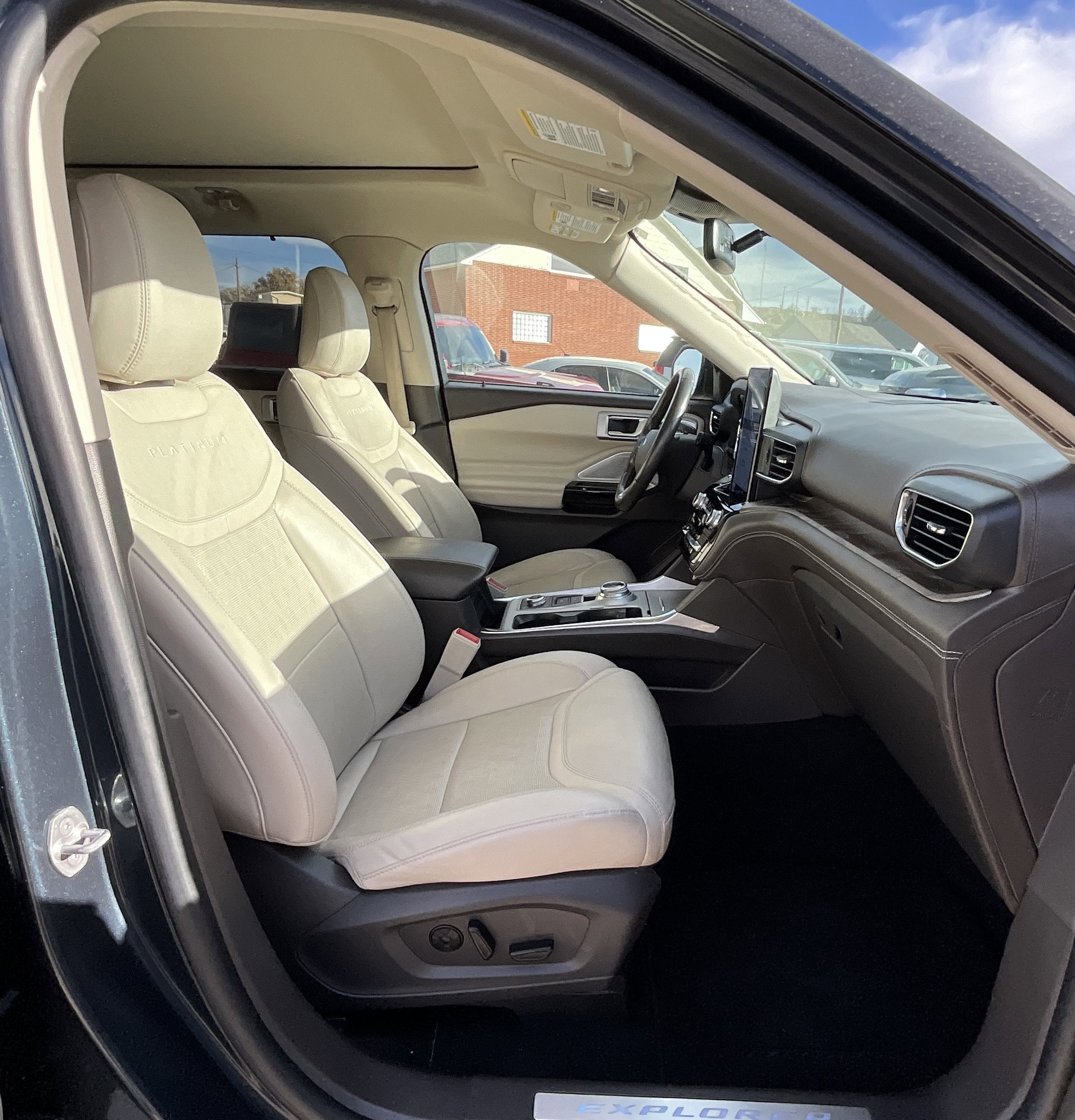 2022 Ford Explorer Platinum