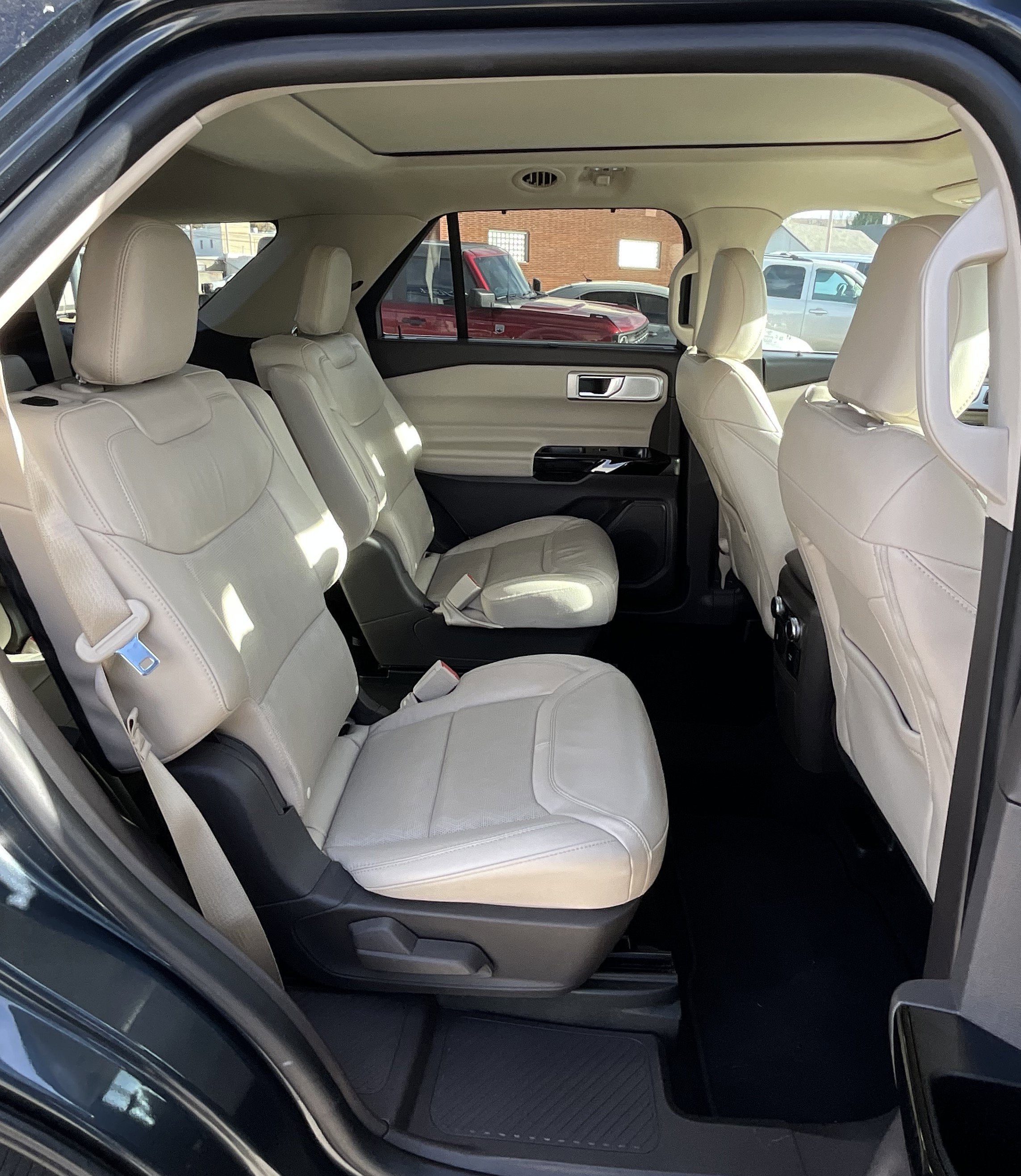 2022 Ford Explorer Platinum