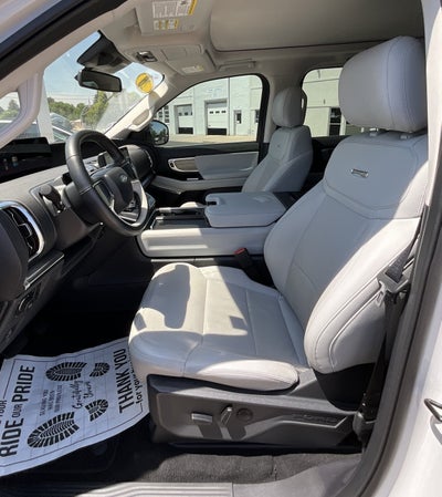 2025 Ford Expedition Platinum