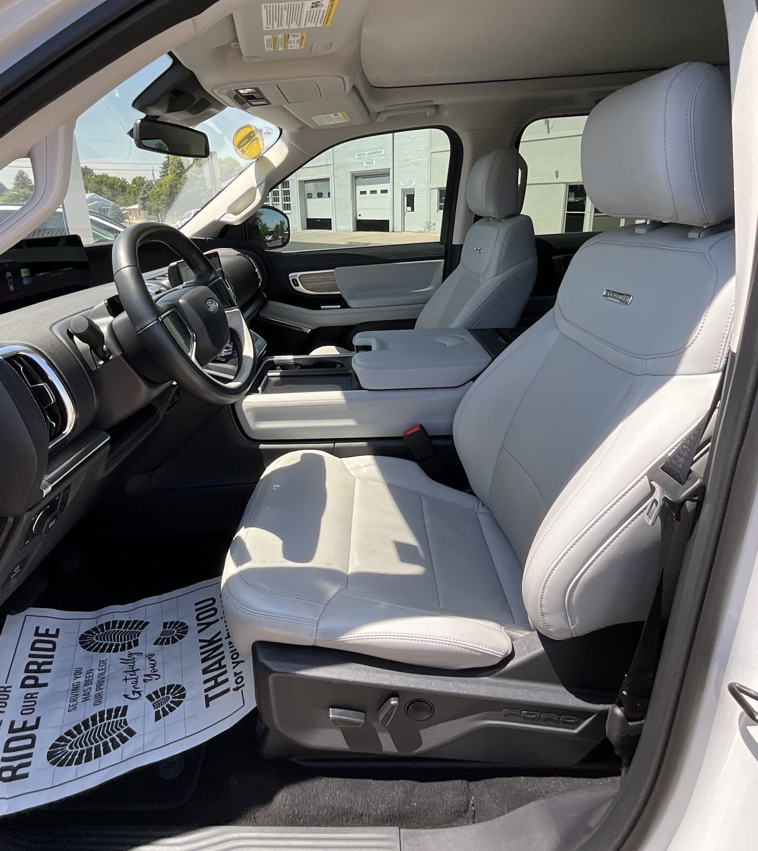 2025 Ford Expedition Platinum