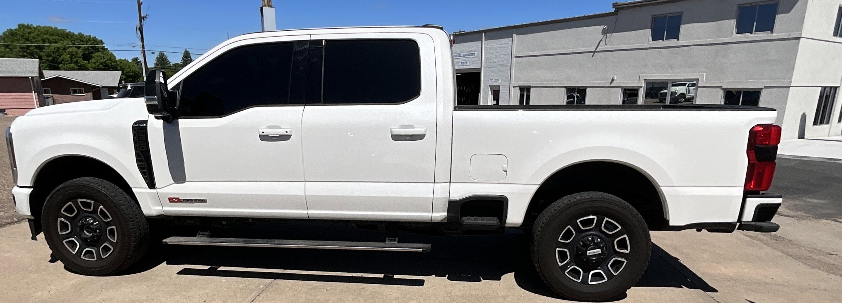 2025 Ford Super Duty F-350 SRW Platinum