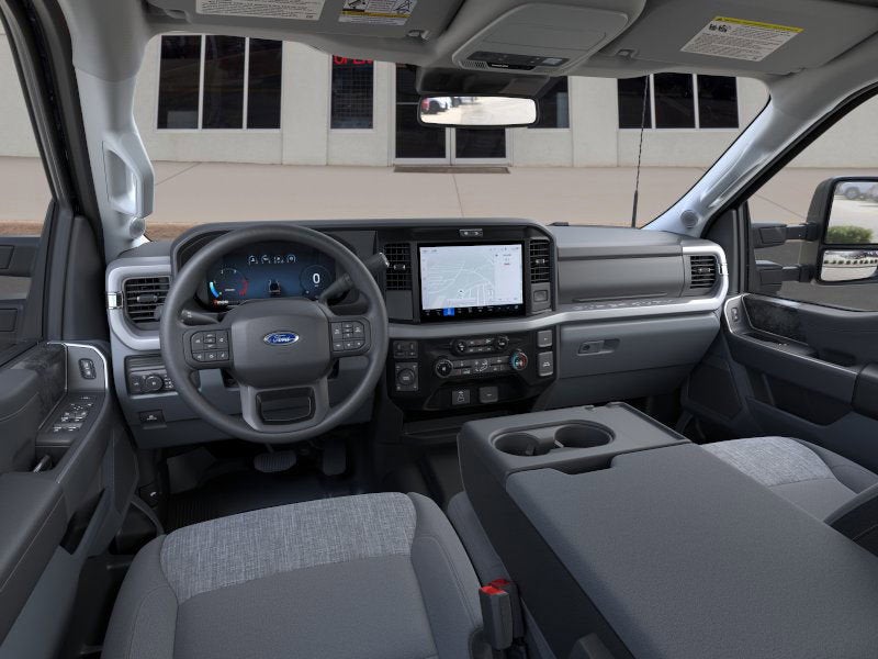 2026 Ford Super Duty F-350 SRW XLT