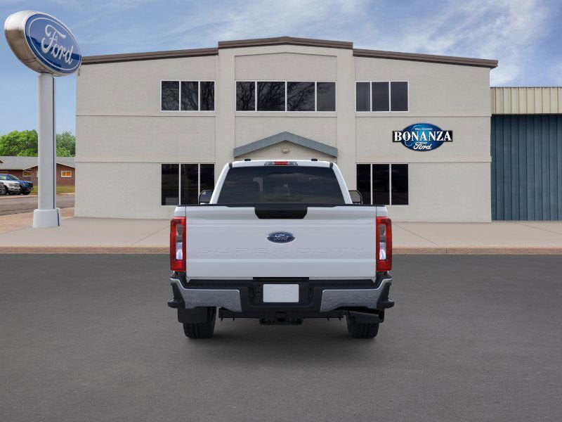 2026 Ford Super Duty F-350 SRW XLT