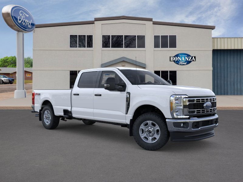 2026 Ford Super Duty F-350 SRW XLT