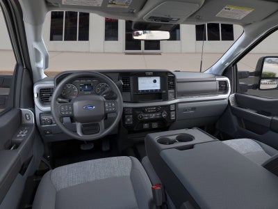 2026 Ford Super Duty F-350 SRW XLT