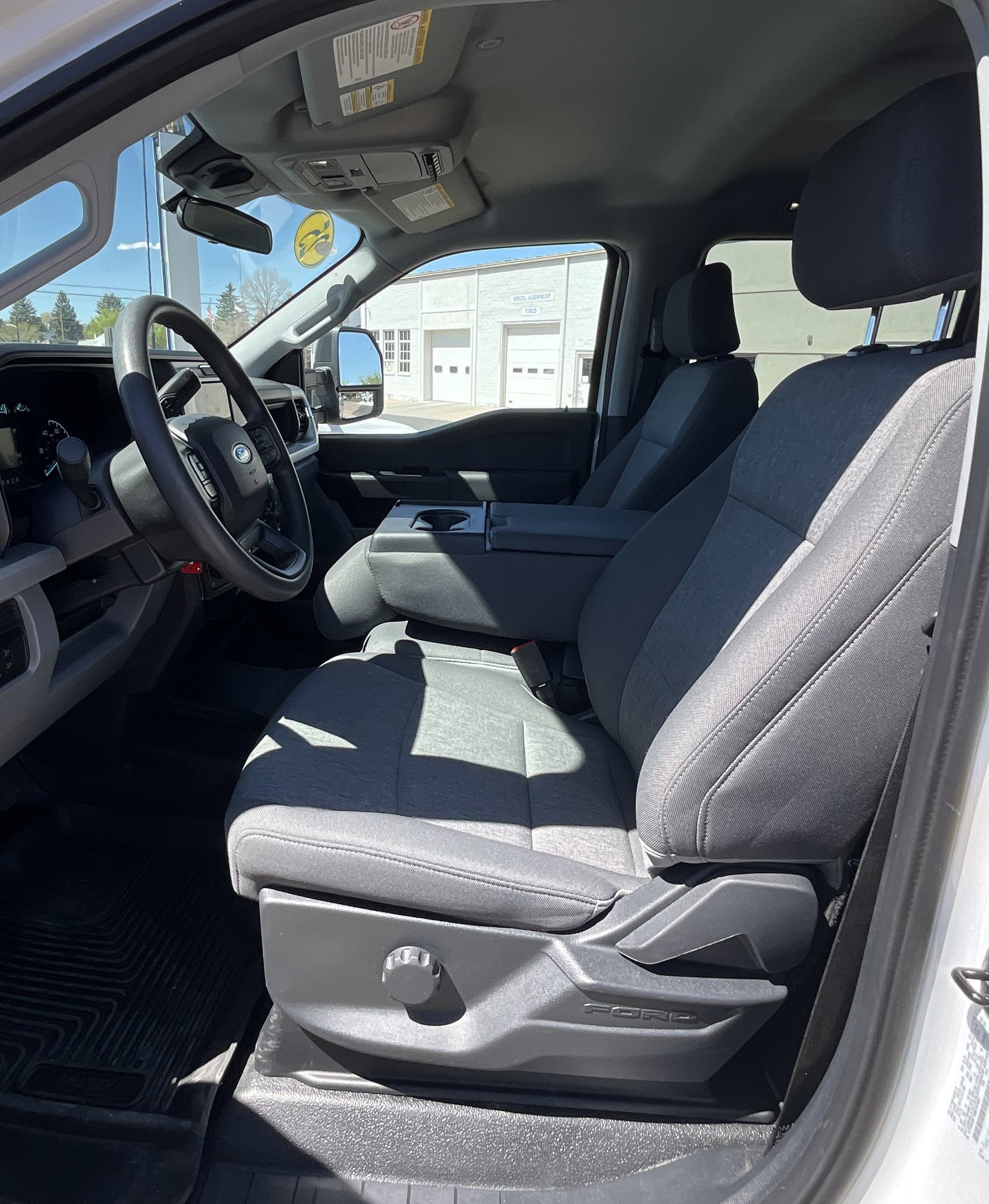 2025 Ford Super Duty F-350 SRW XL