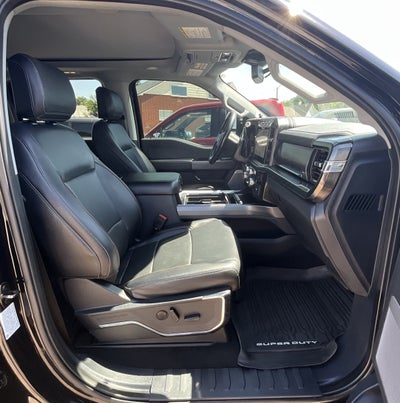 2023 Ford Super Duty F-350 SRW LARIAT