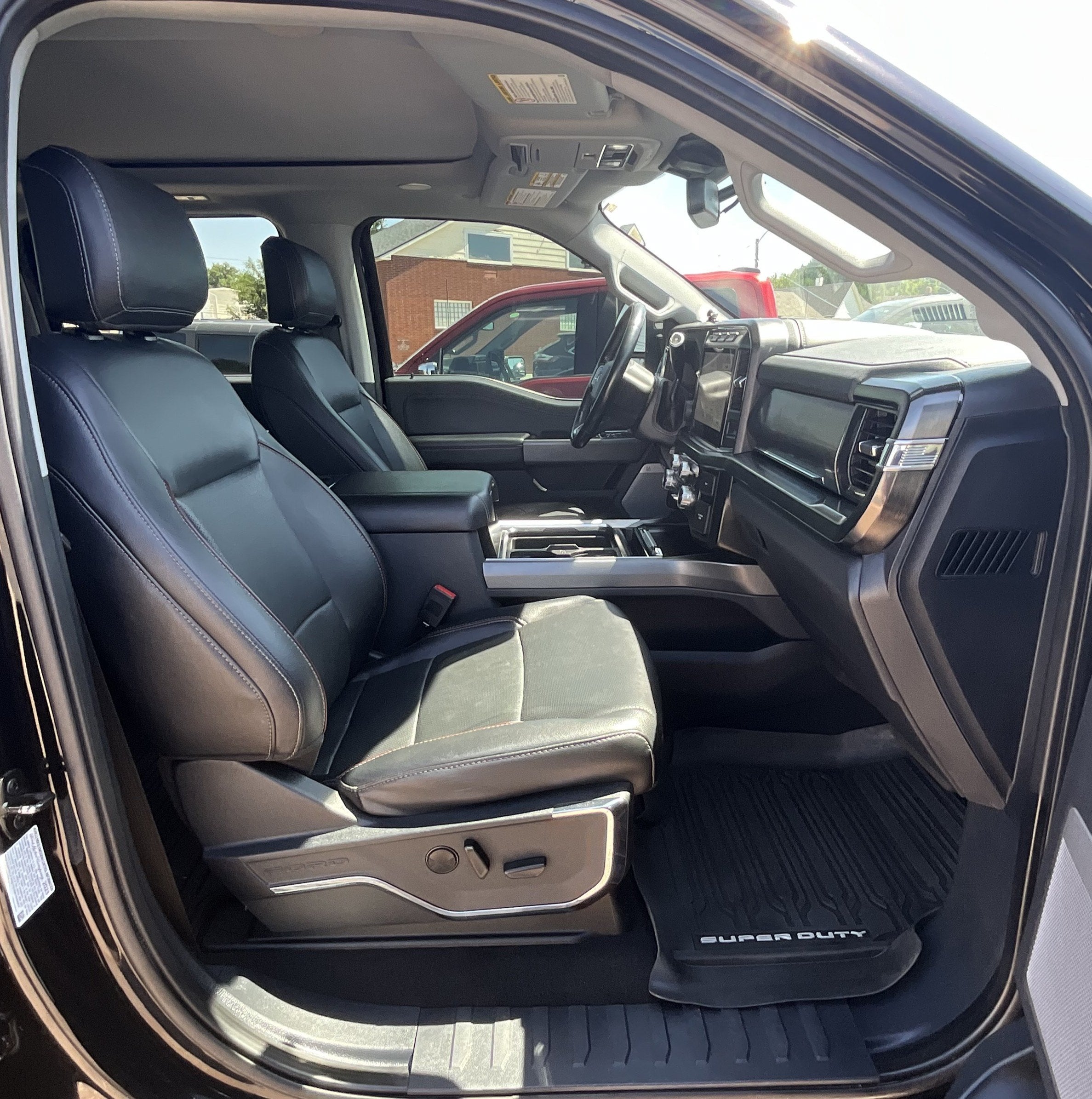2023 Ford Super Duty F-350 SRW LARIAT