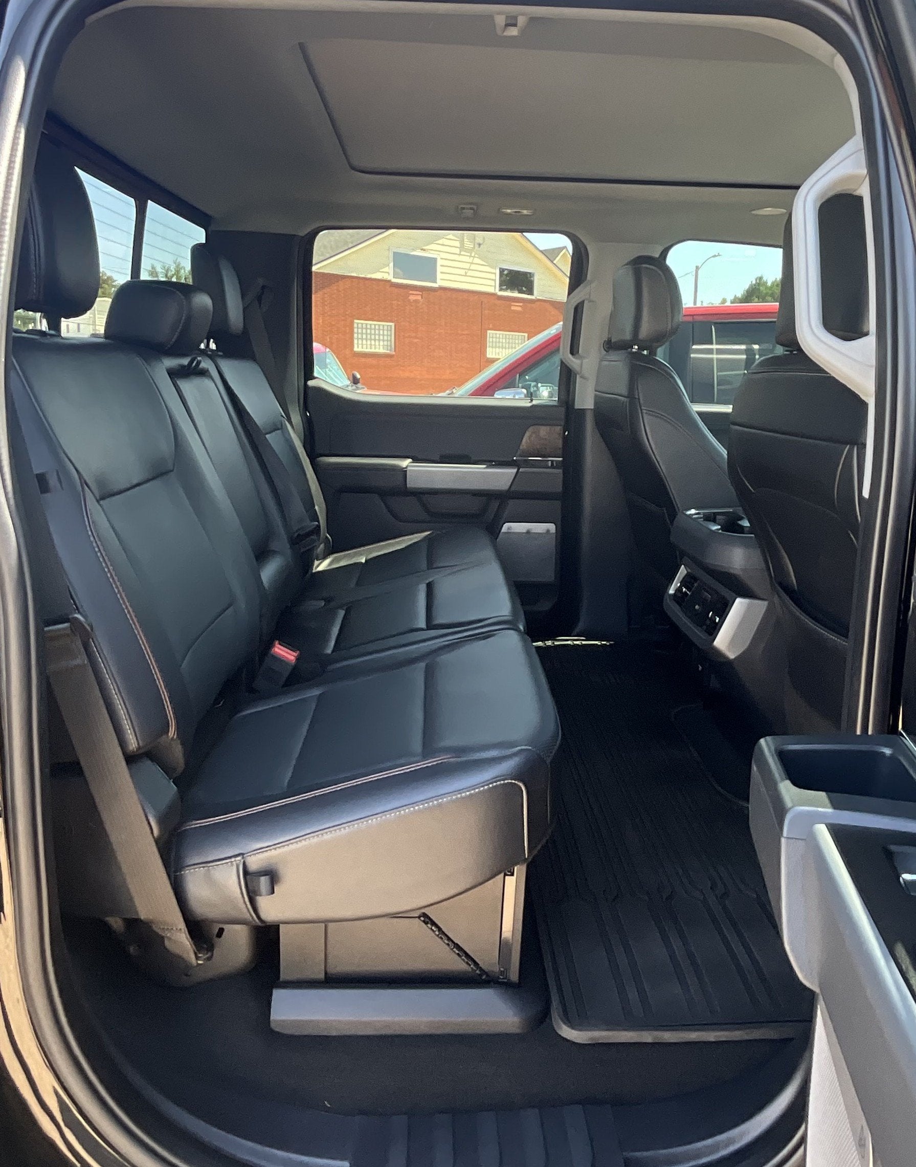 2023 Ford Super Duty F-350 SRW LARIAT
