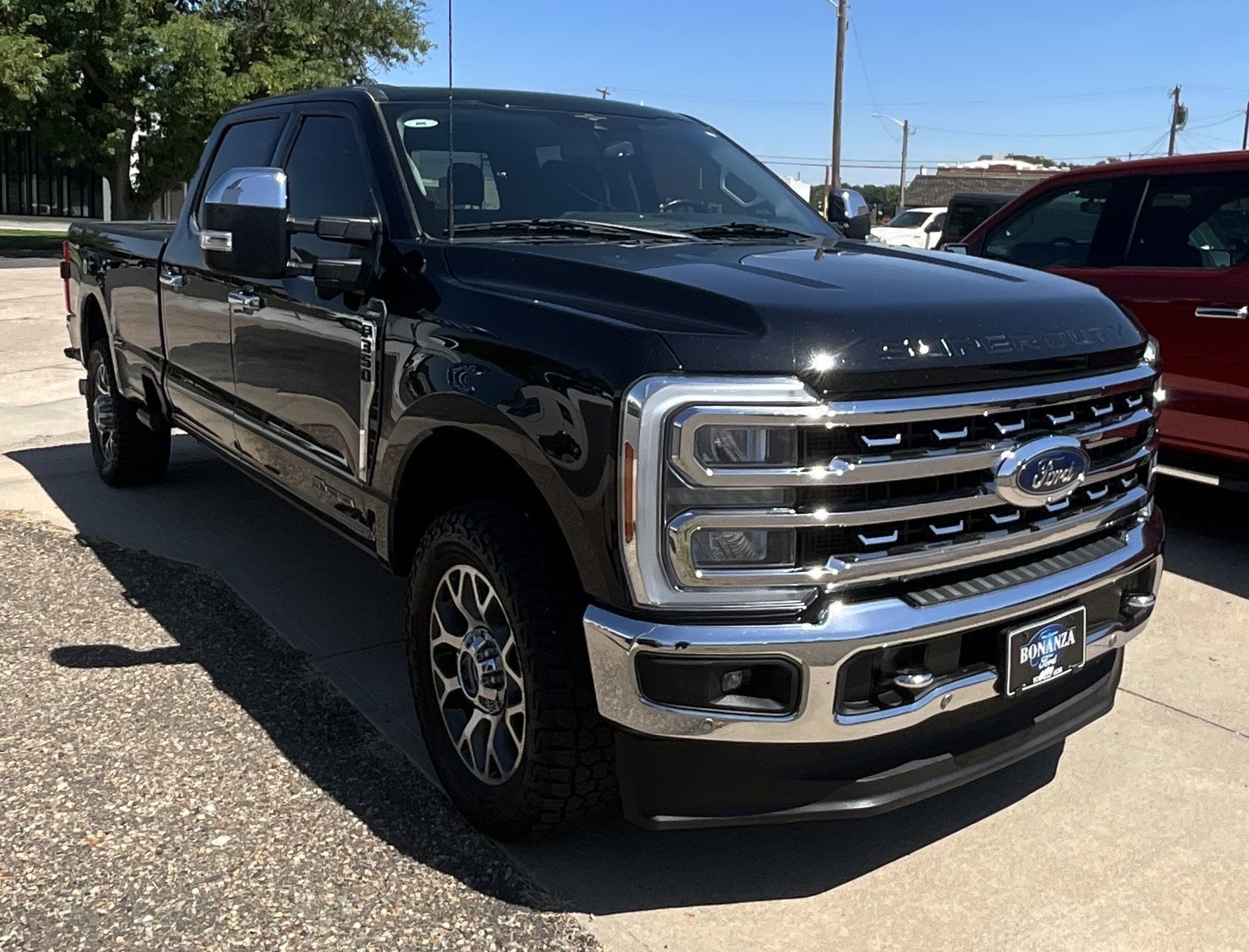 2023 Ford Super Duty F-350 SRW LARIAT