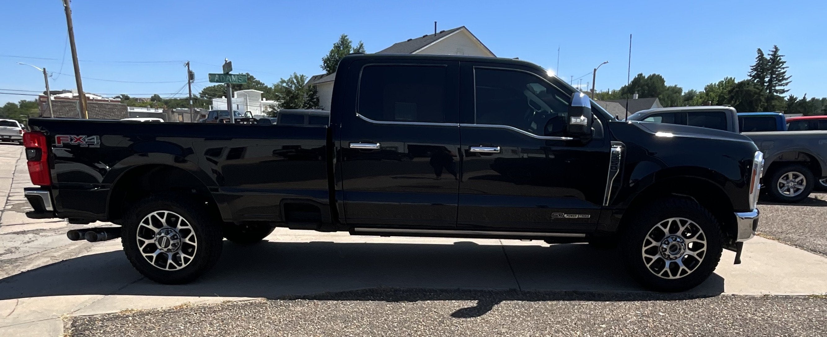 2023 Ford Super Duty F-350 SRW LARIAT