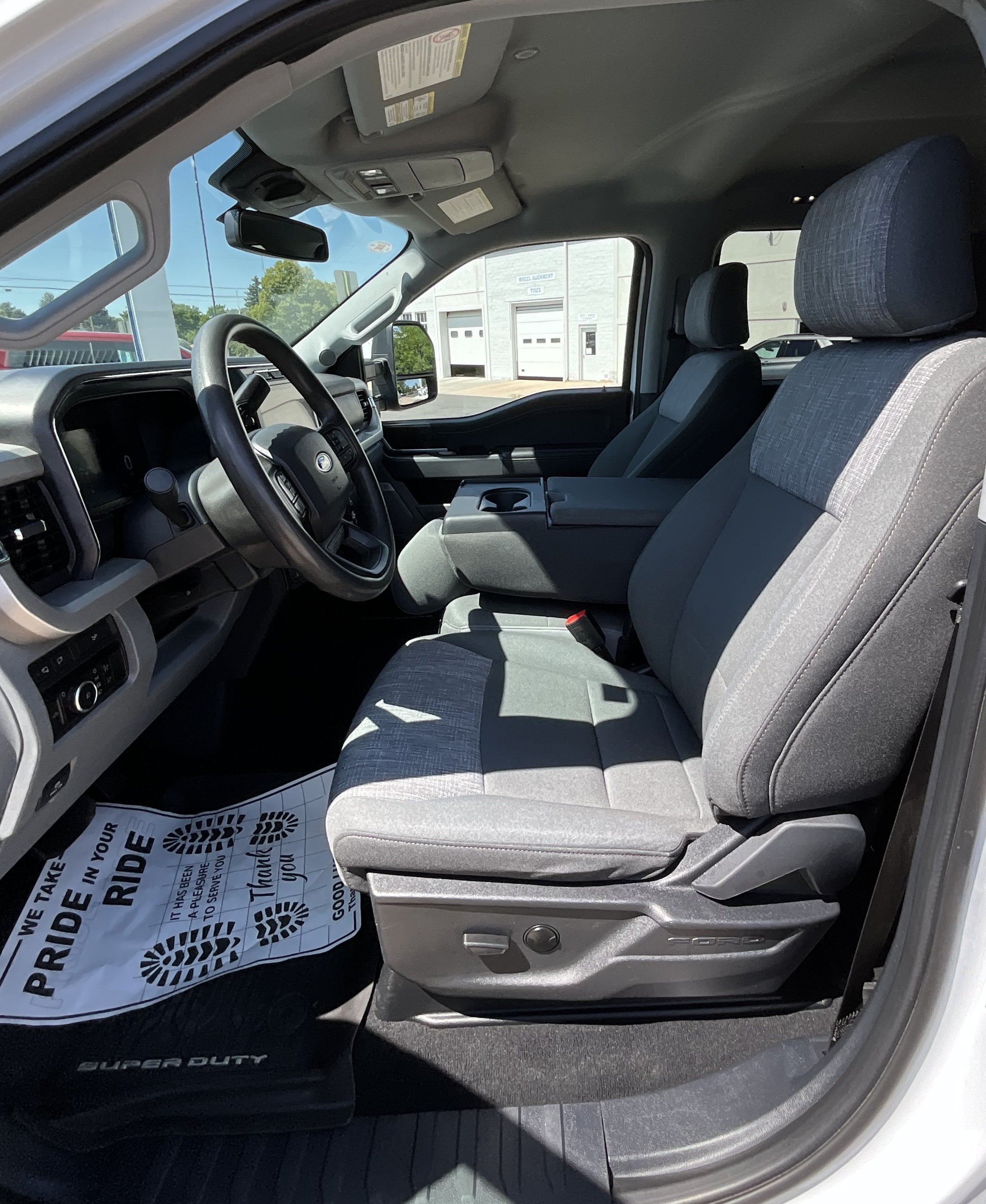 2023 Ford Super Duty F-350 SRW XLT