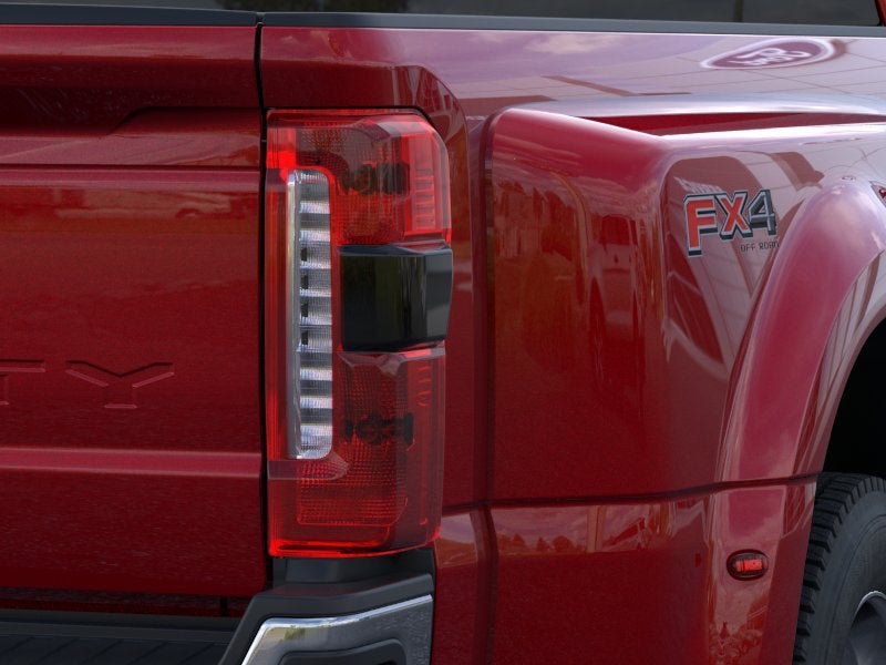 2026 Ford Super Duty F-450 DRW LARIAT