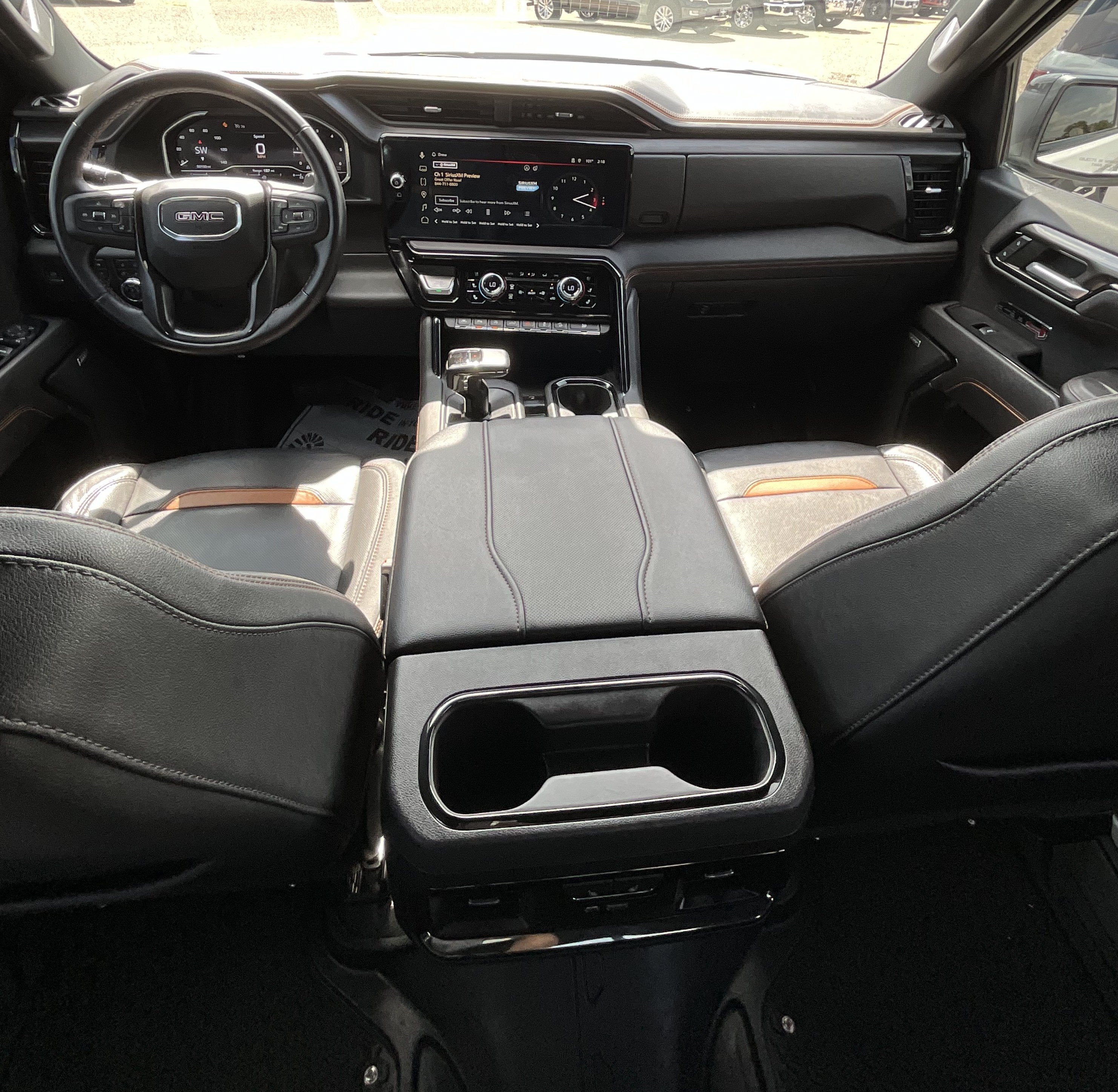2023 GMC Sierra 1500 AT4