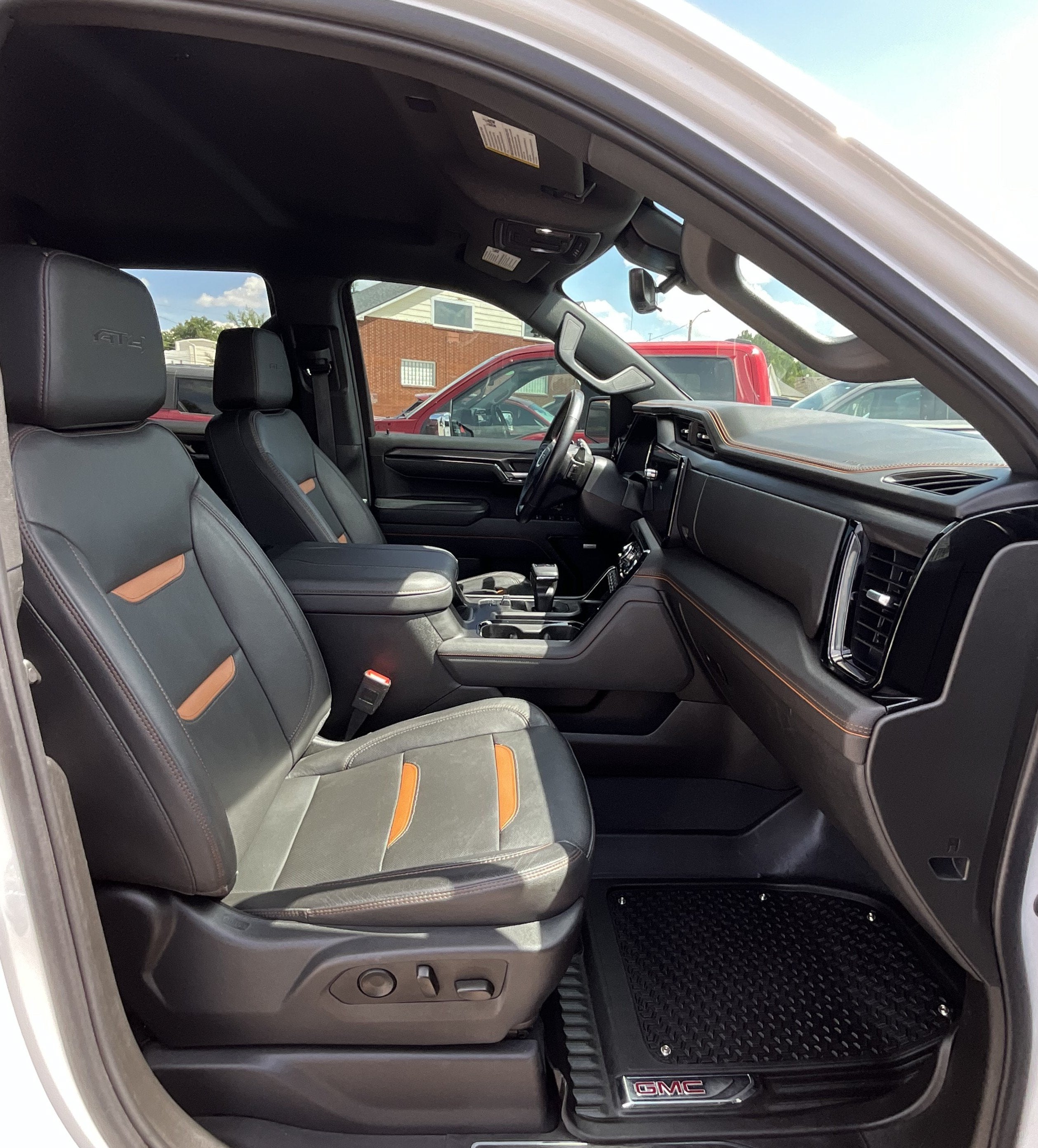 2023 GMC Sierra 1500 AT4