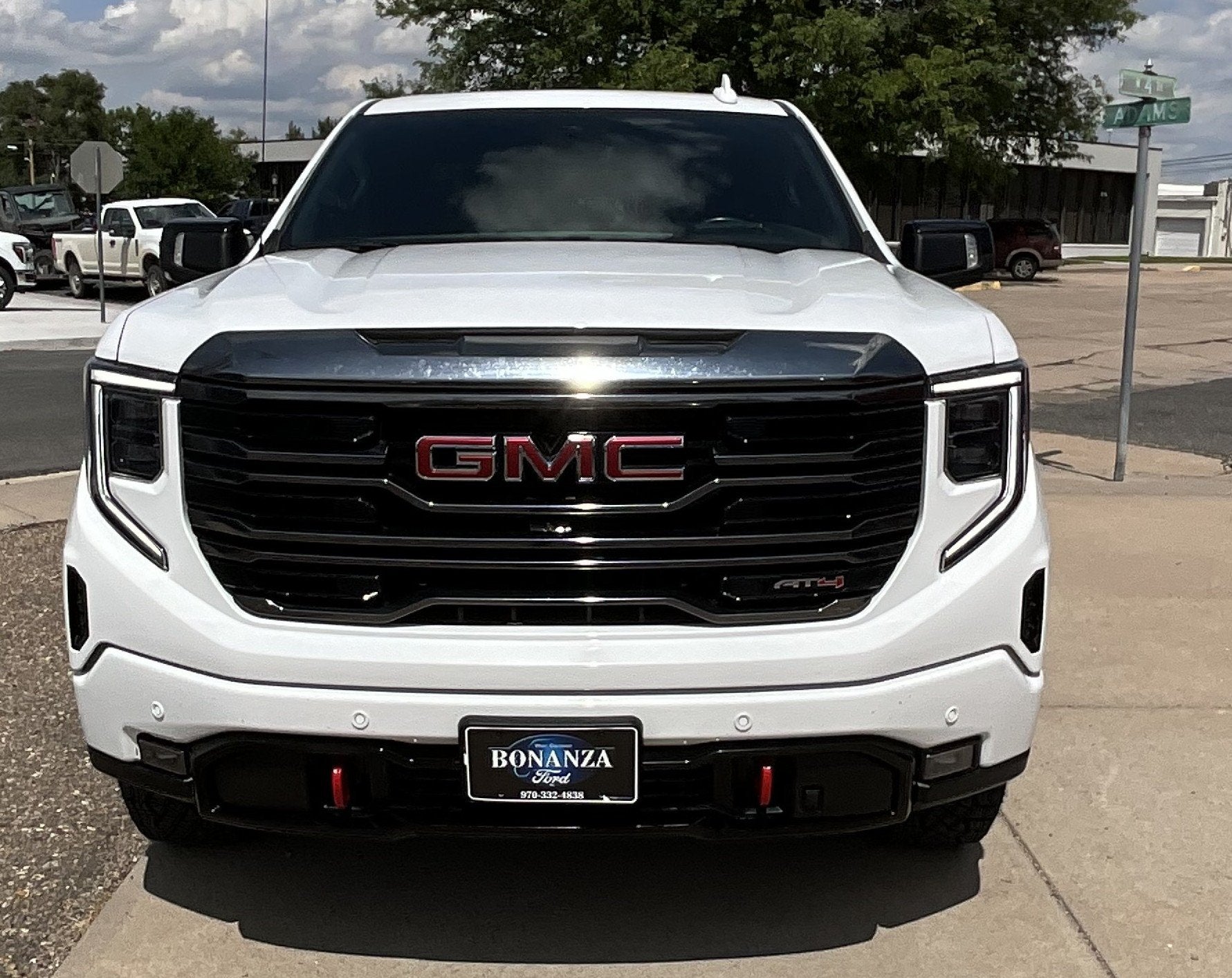 2023 GMC Sierra 1500 AT4