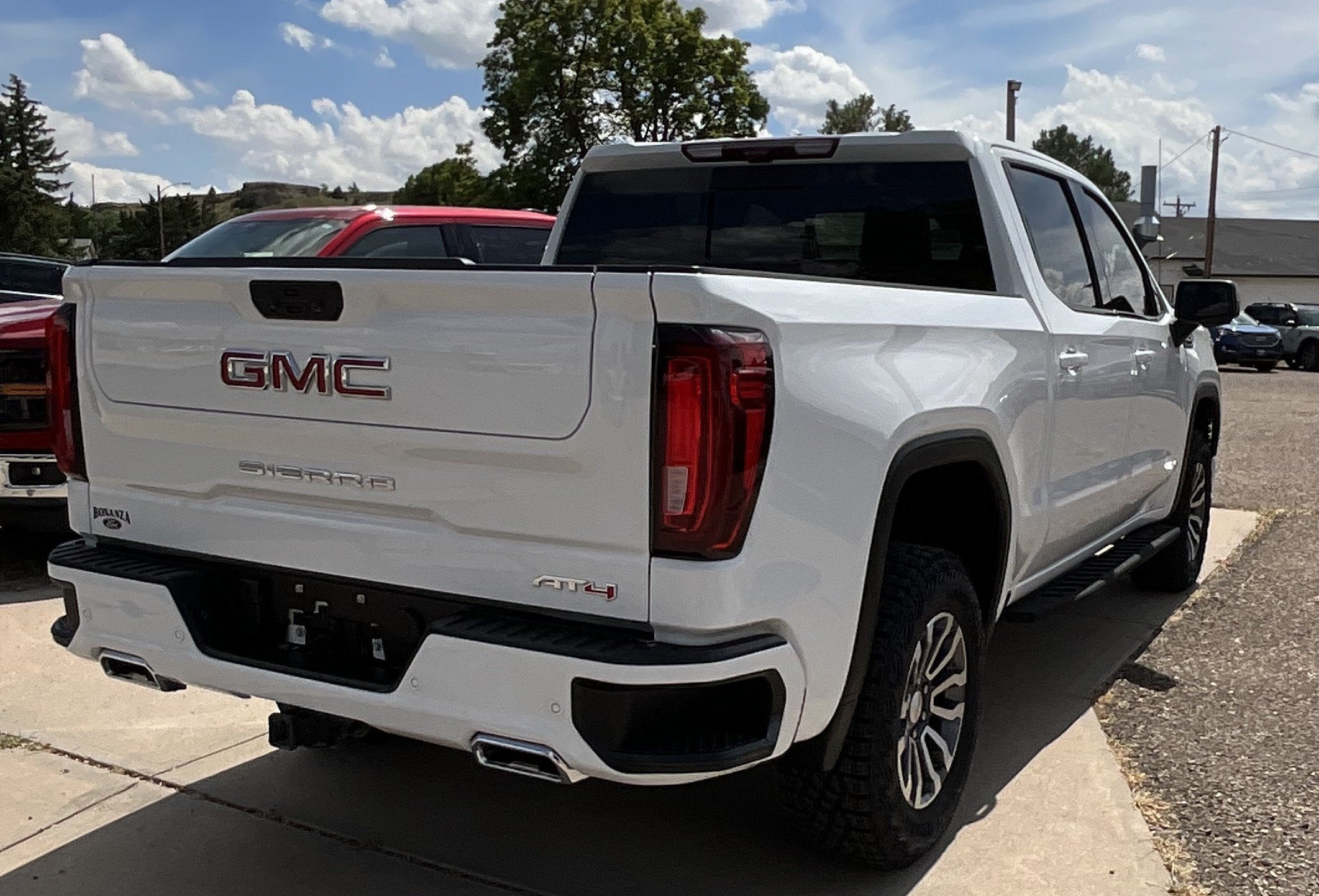 2023 GMC Sierra 1500 AT4