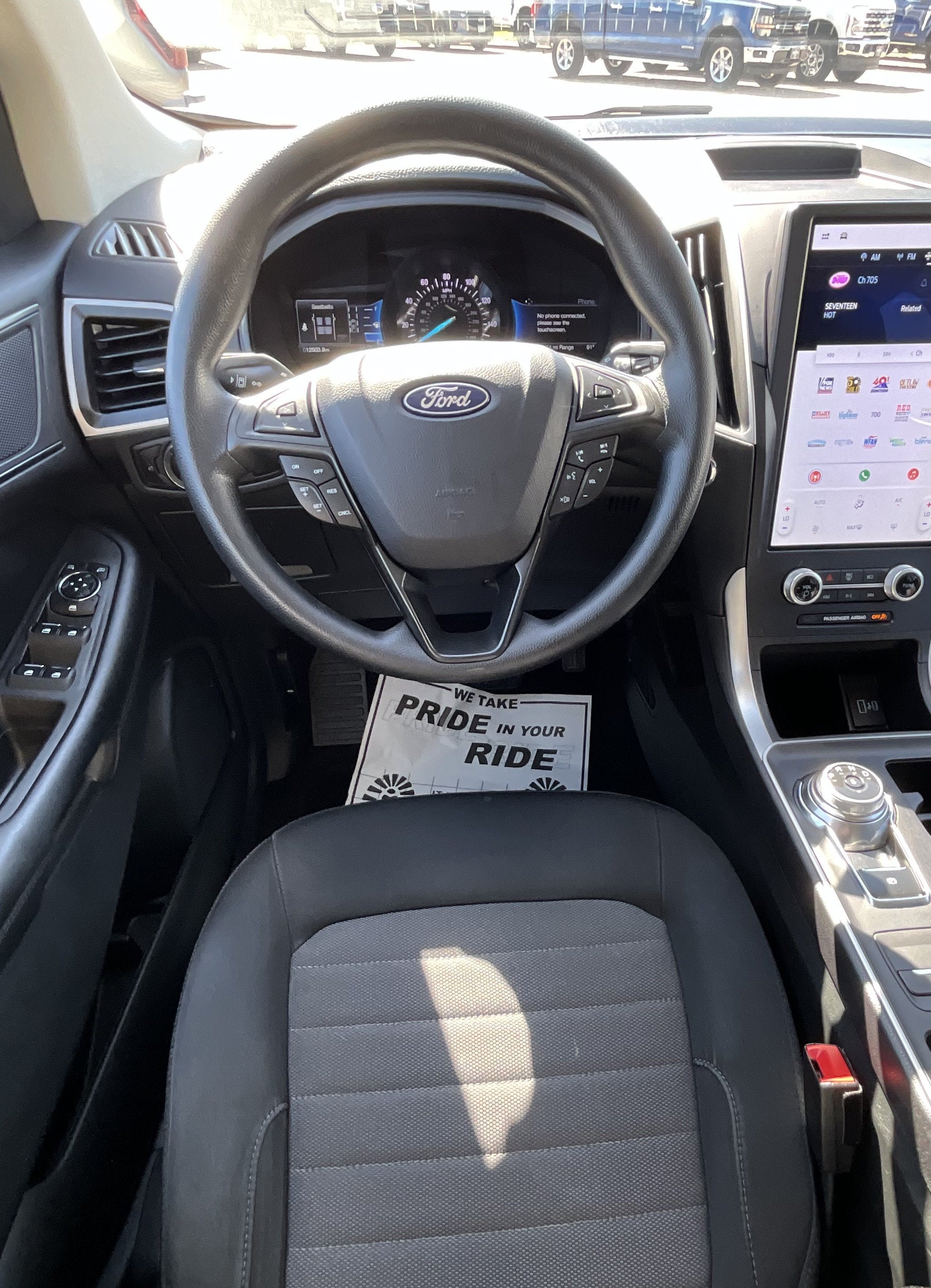 2023 Ford Edge SE