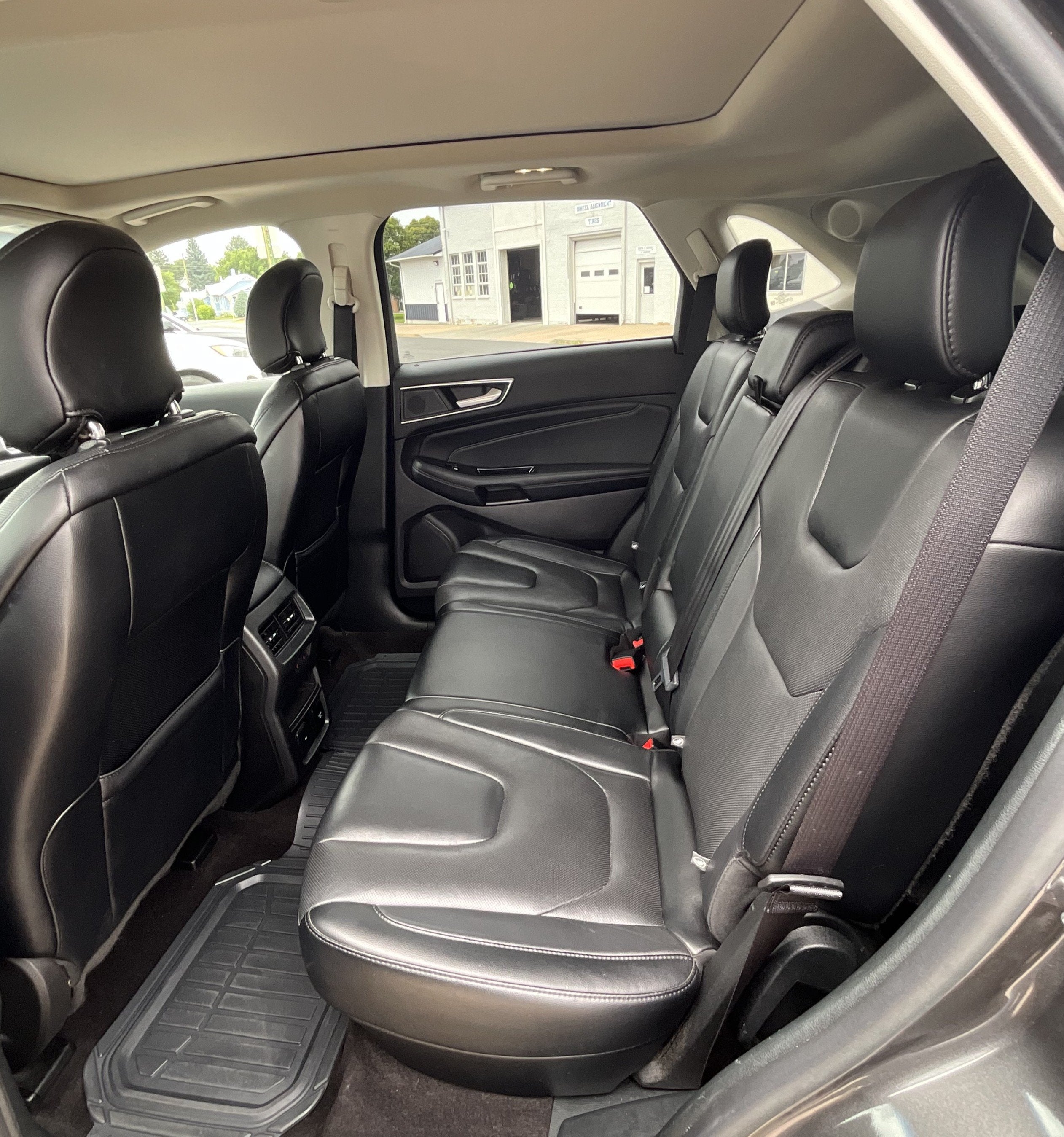 2019 Ford Edge Titanium