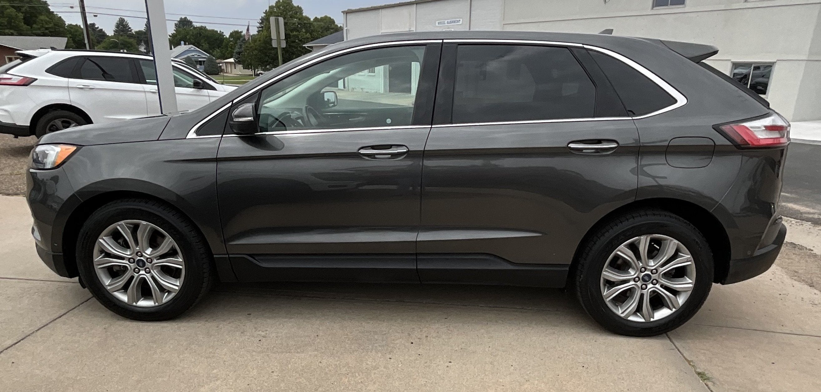 2019 Ford Edge Titanium