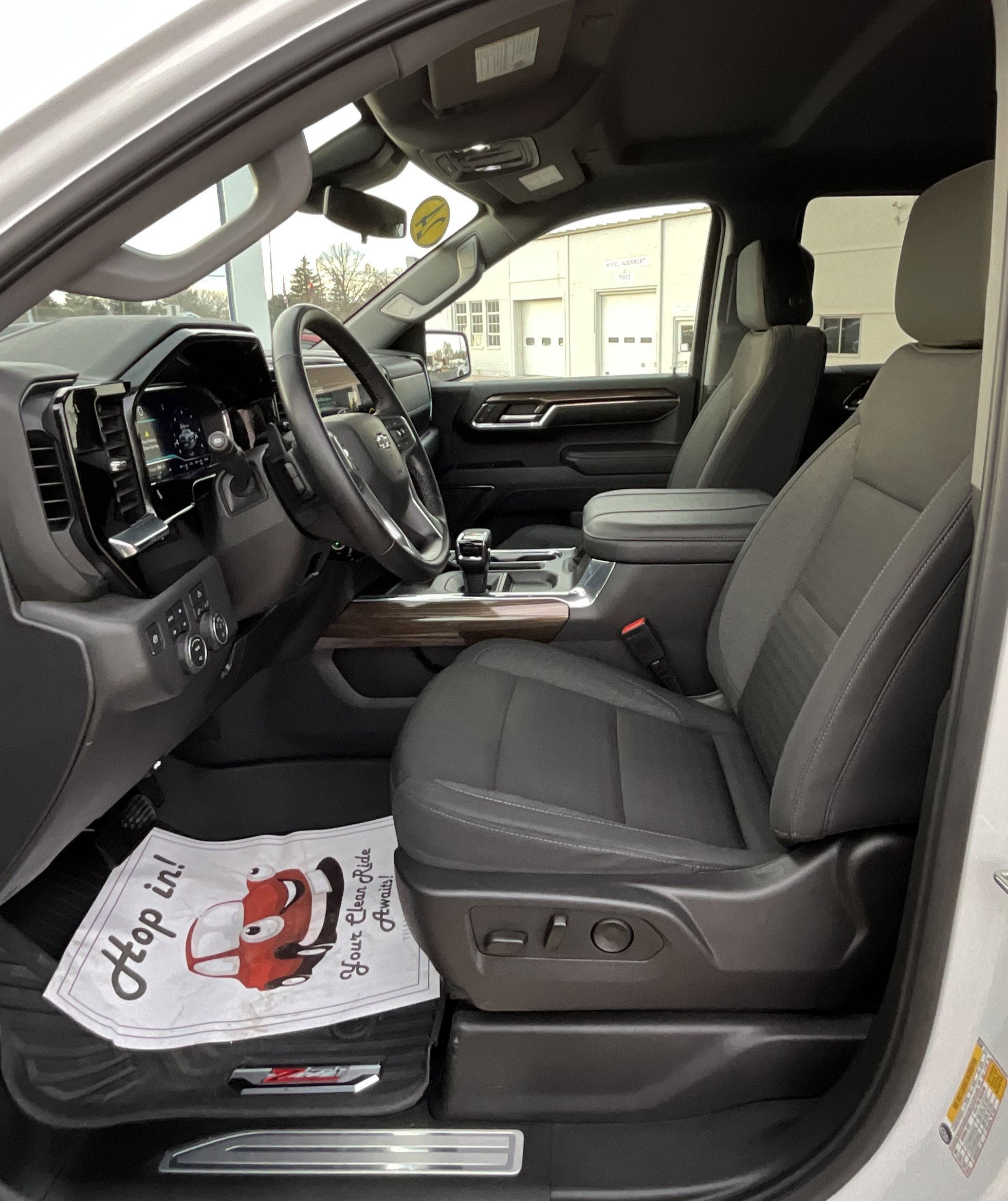 2024 Chevrolet Silverado 1500 LT Trail Boss