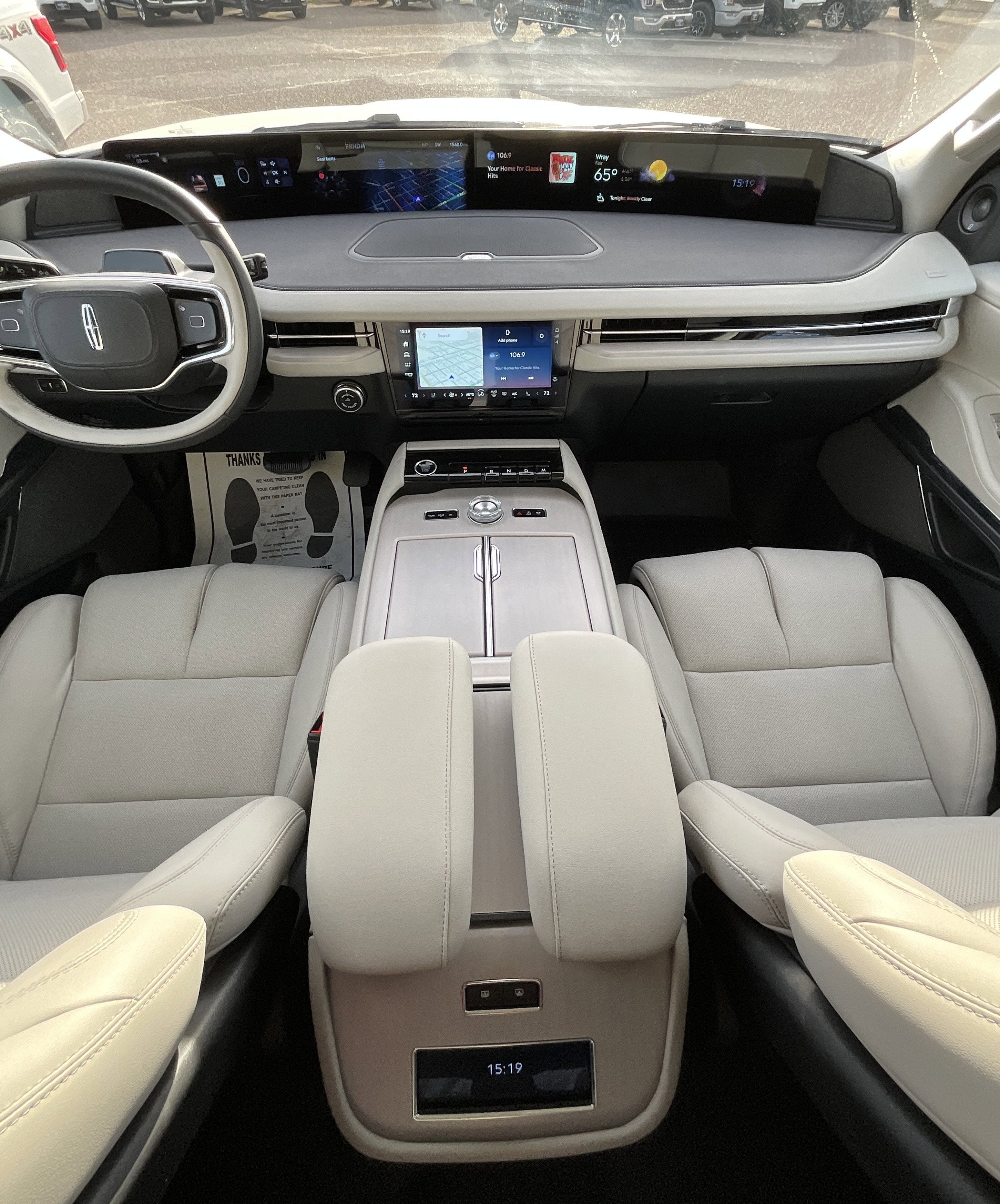 2025 Lincoln Navigator L Reserve