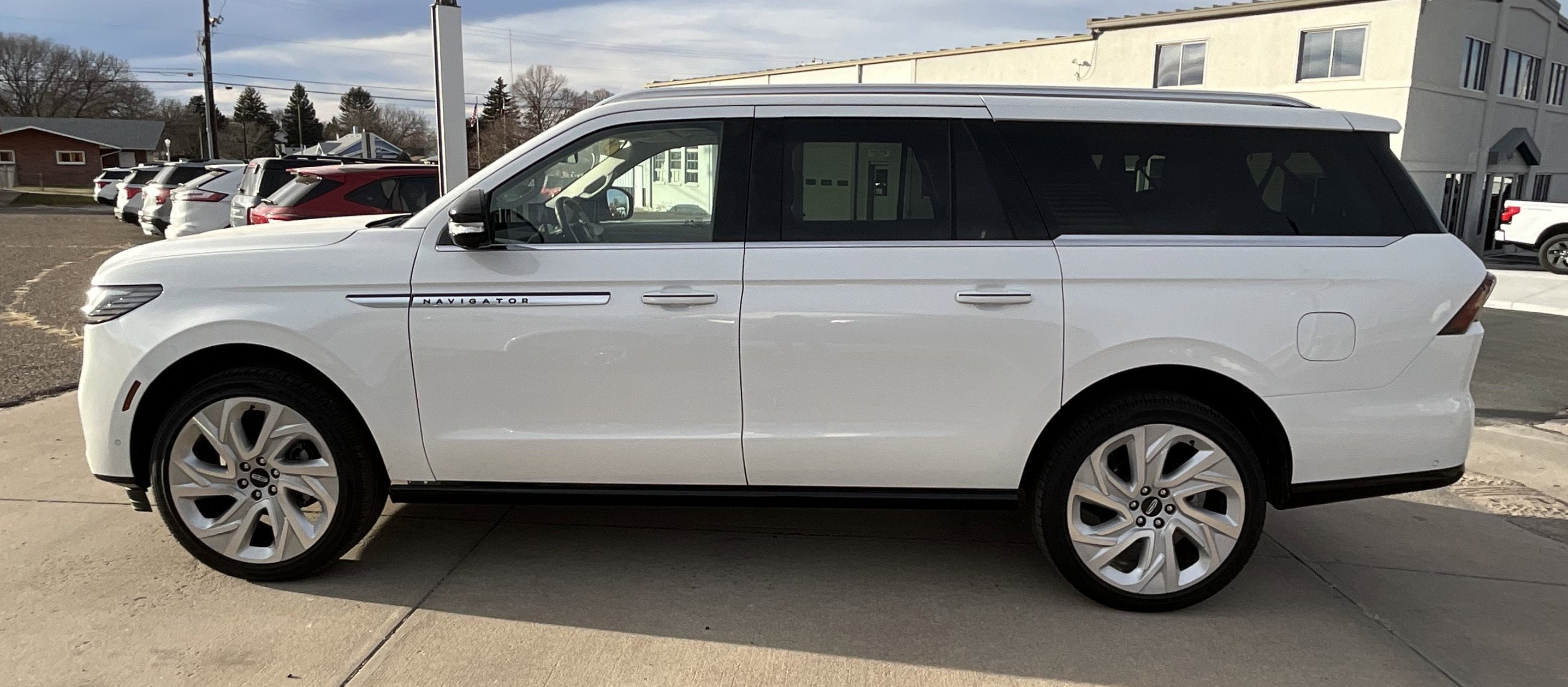 2025 Lincoln Navigator L Reserve